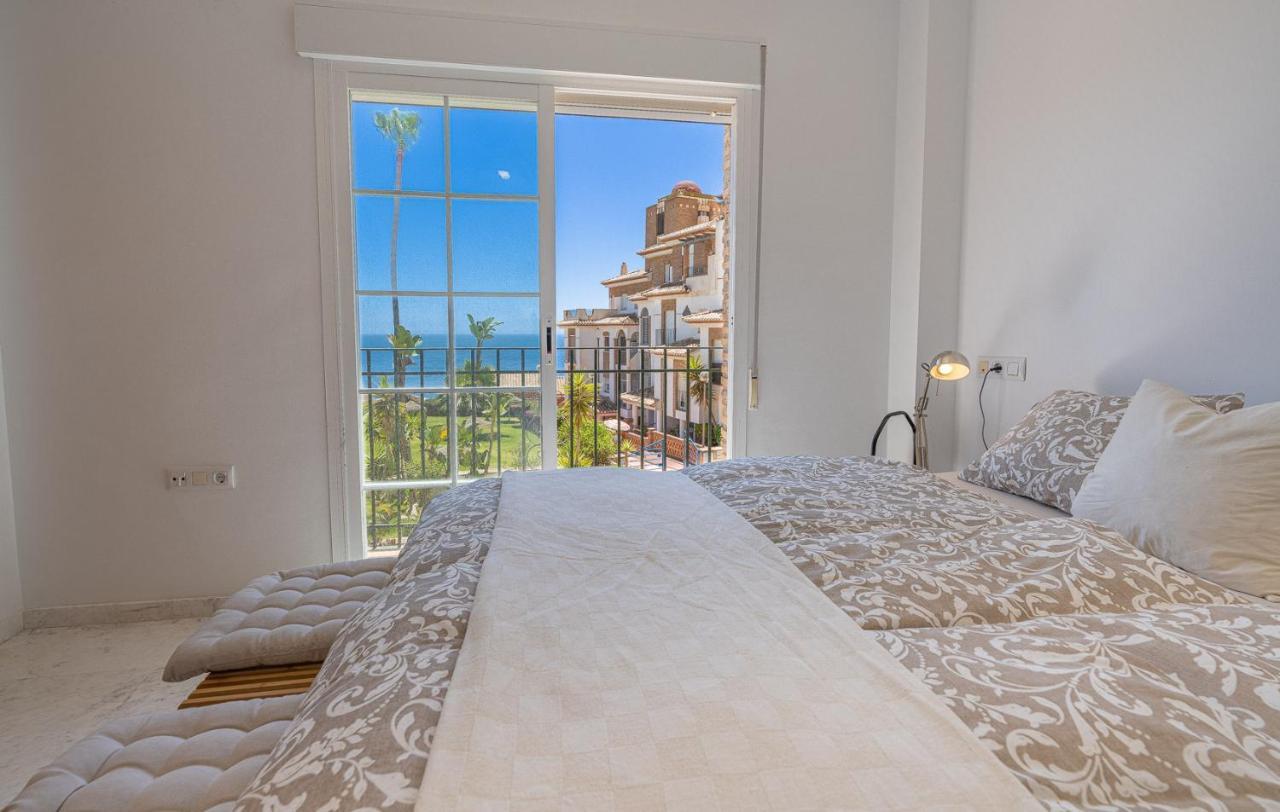 Appartamento Blue Marine Gardens I With Pool La Herradura  Esterno foto