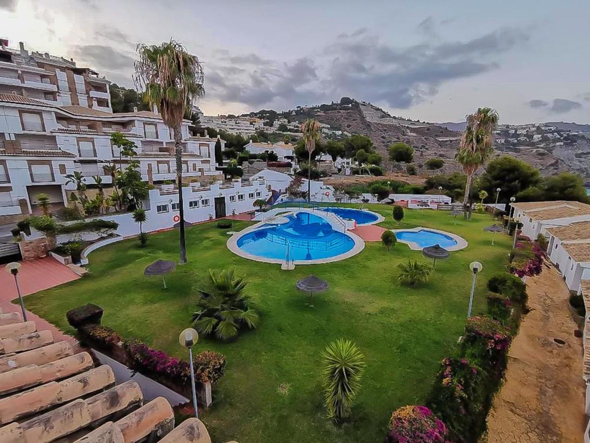 Appartamento Blue Marine Gardens I With Pool La Herradura  Esterno foto